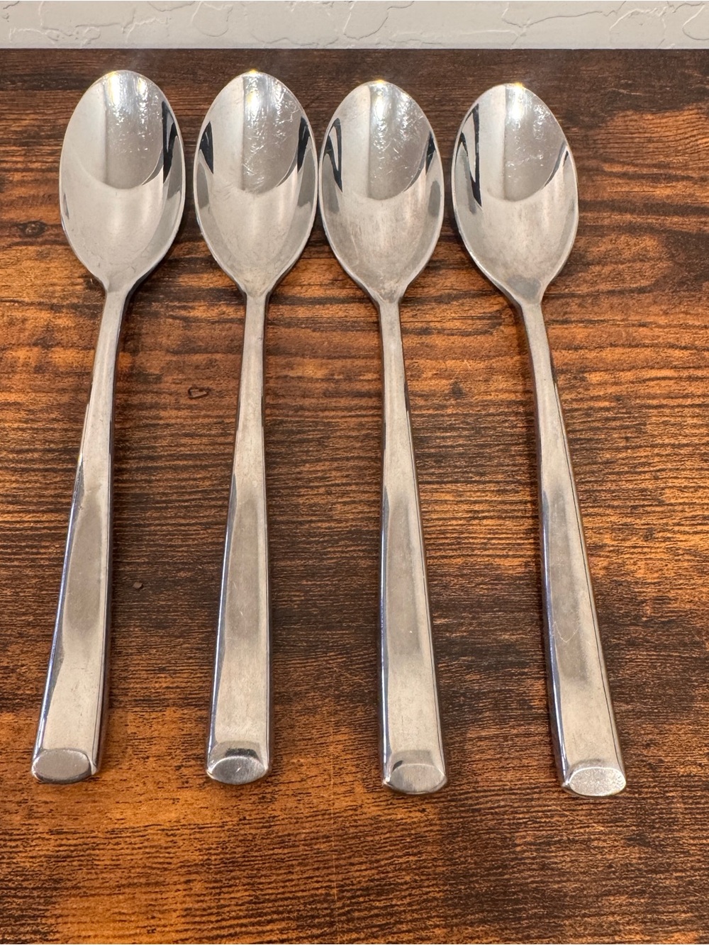 Mikasa Addison Tip Bends Up Glossy 4- Dinner Spoons 8" Stainless Steel Flatware